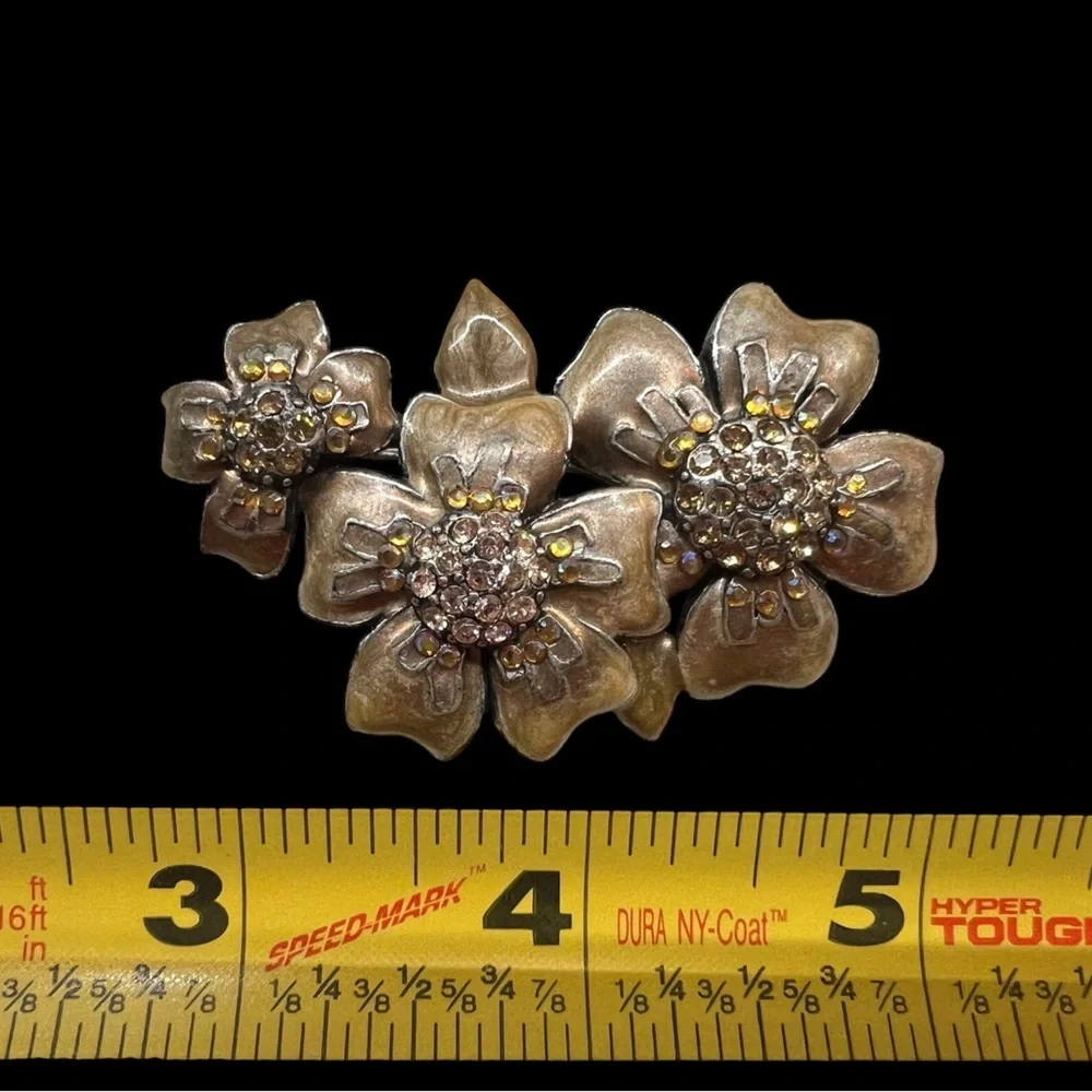 VTG Signed Chico’s Brooch Gold Tone‎ Enamel Floral Rhinestone Pin Y2K